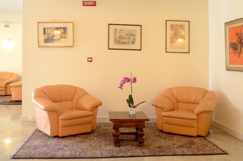 Hotel Bassetto Ferentino Kültér fotó