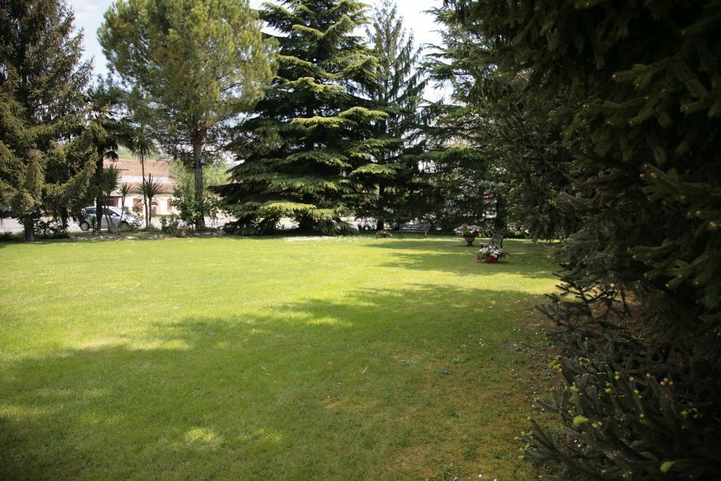 Hotel Bassetto Ferentino Kültér fotó