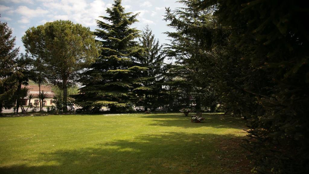 Hotel Bassetto Ferentino Kültér fotó